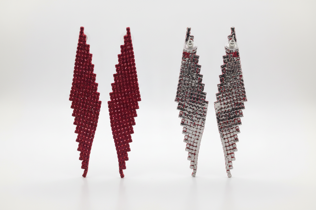 Boucles d'oreilles pendantes rouges en cristal