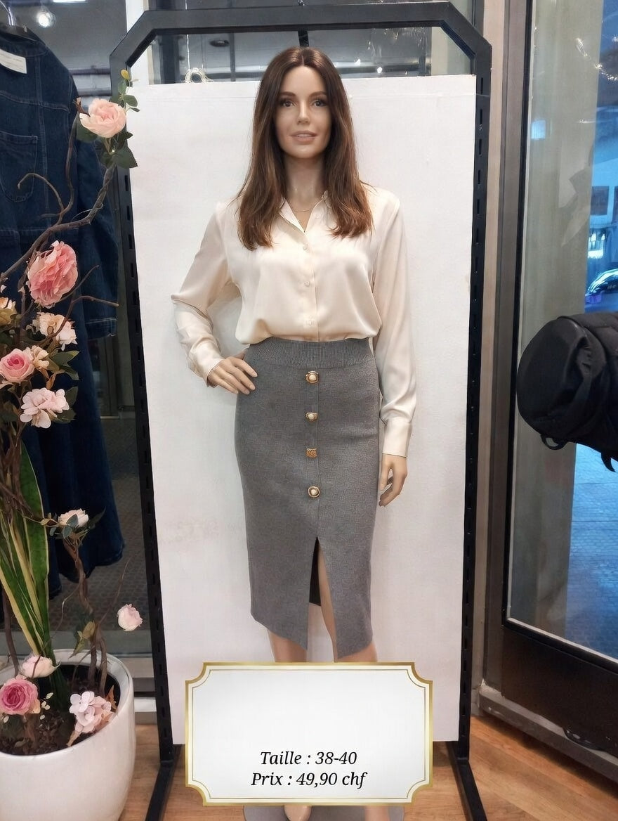 49,90 chf - Taille 38-40 - Jupe Élégante en Tricot Gris avec Boutons Dorés !
