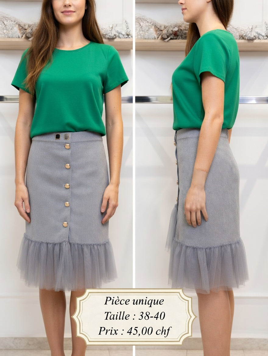 45,00 chf - Taille 38-40 - Jupe Originale en Tricot Gris avec Volant en Tulle !
