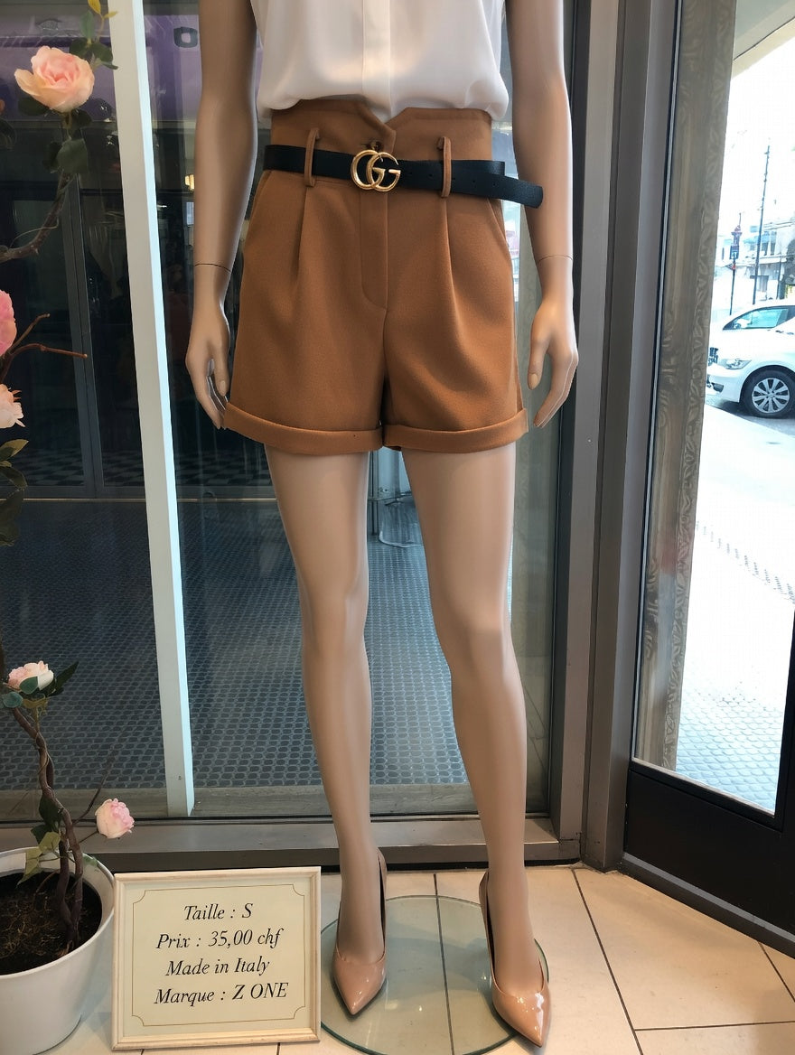 35,00 chf - Taille S - Short Z ONE Camel + Ceinture – Élégance italienne !