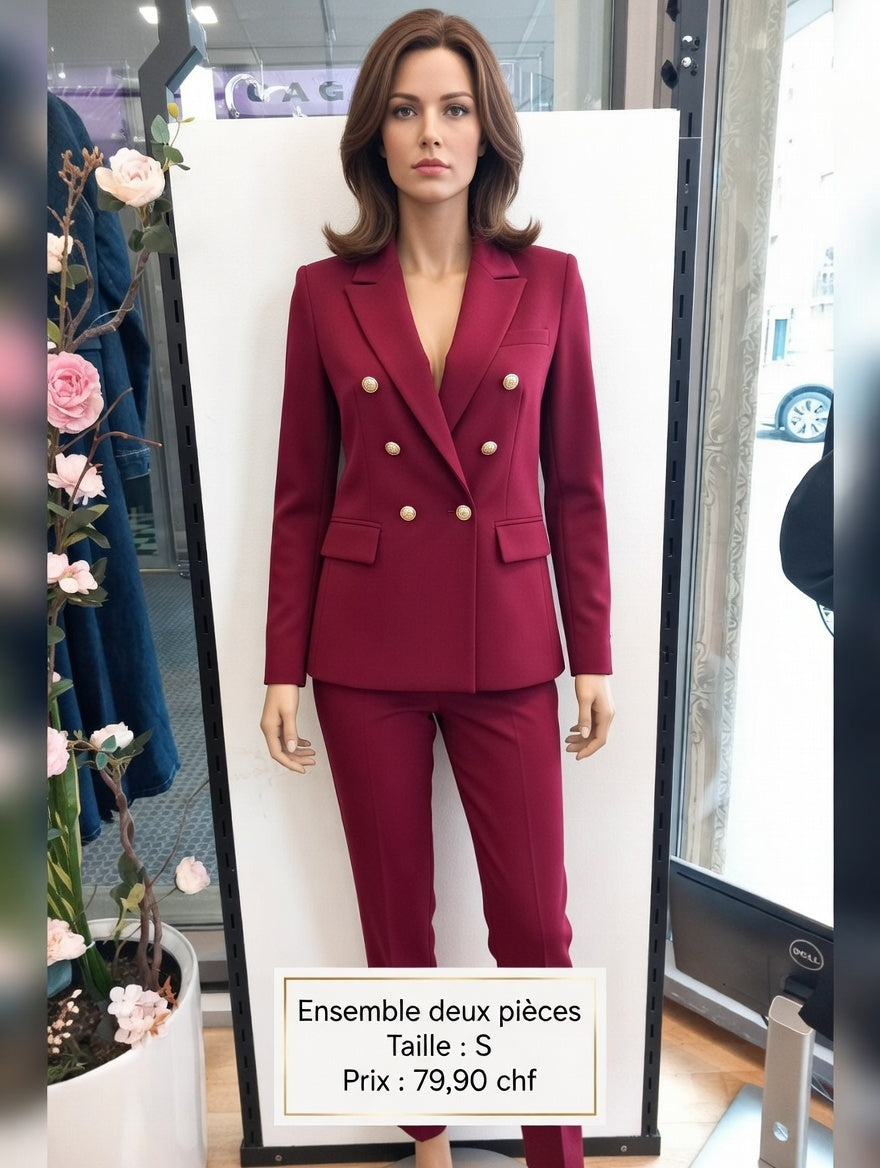 79,90 chf - Taille S - Ensemble tailleur bordeaux double boutonnage chic & audacieux !