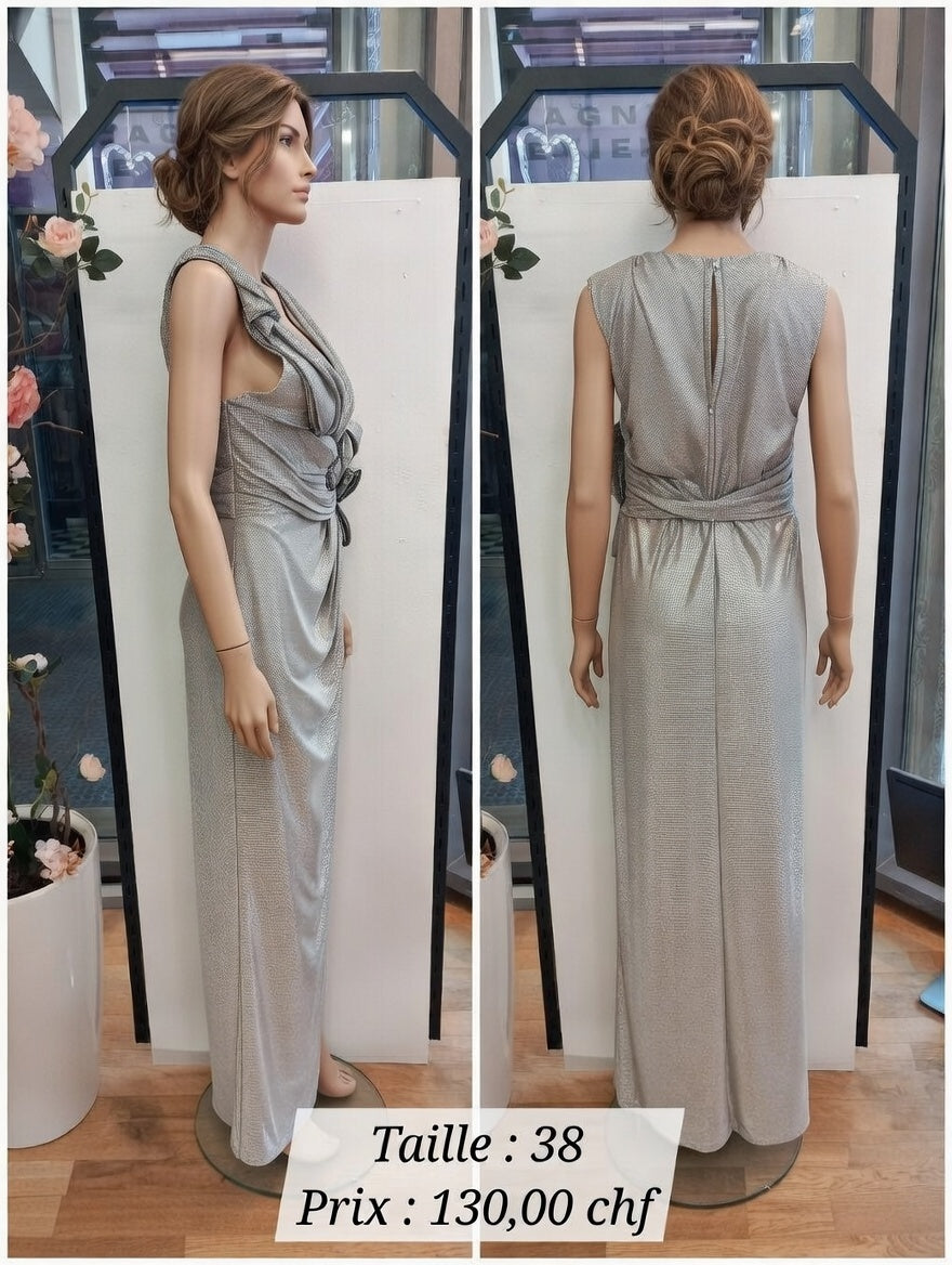 130,00 chf - Taille 38 - Sublime robe longue métallisée champagne / argent !