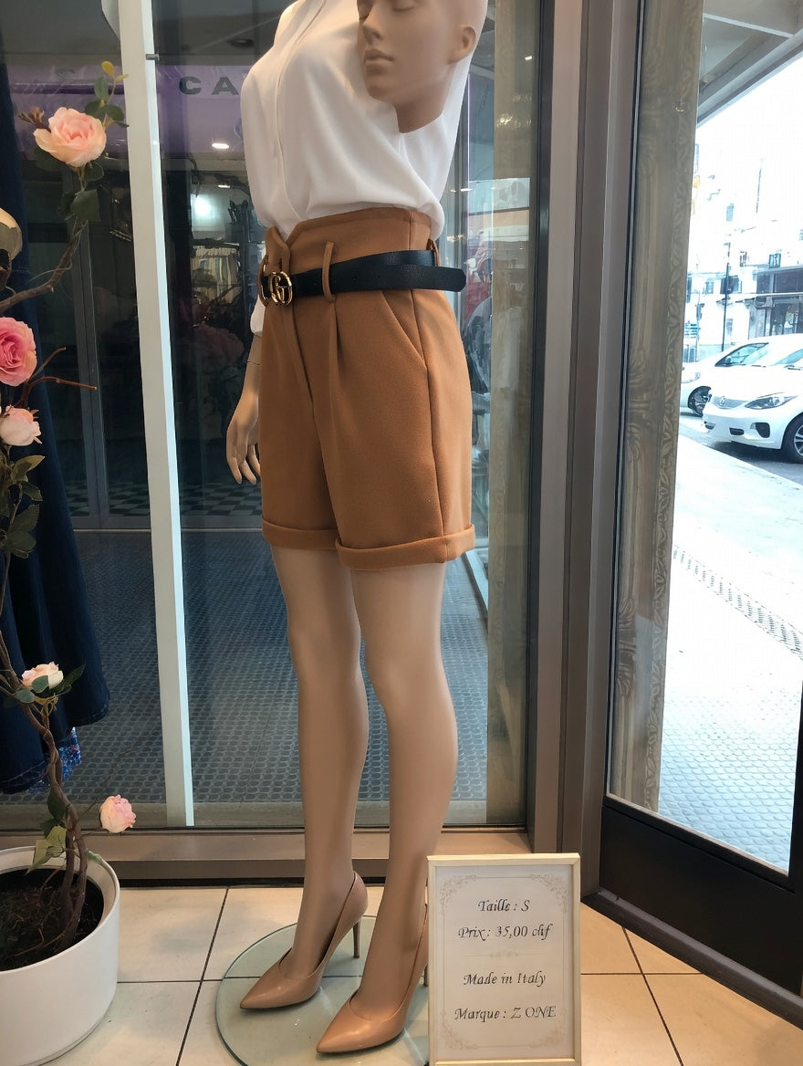 35,00 chf - Taille S - Short Z ONE Camel + Ceinture – Élégance italienne !