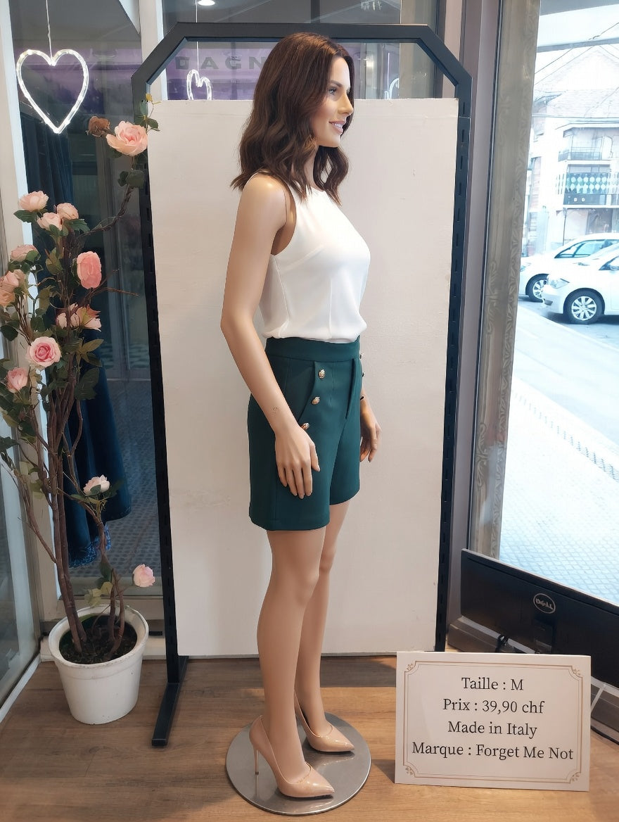 39,90 chf - Taille M - Découvrez ce short ultra chic de la marque Forget Me Not !