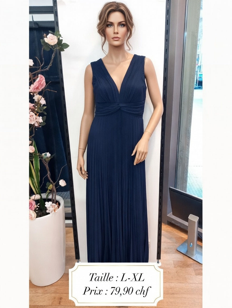 79,90 chf - Taille L-XL - Robe Longue Plissée Bleu Marine - Élégance et Fluidité Parfaites
