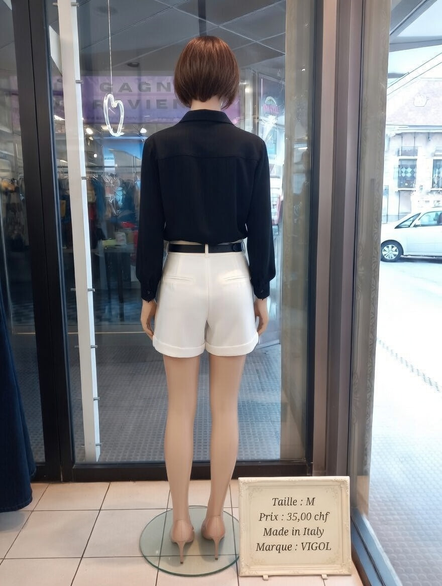 35,00 chf - Taille M - Short VIGOL Blanc + Ceinture GG – Élégance italienne !