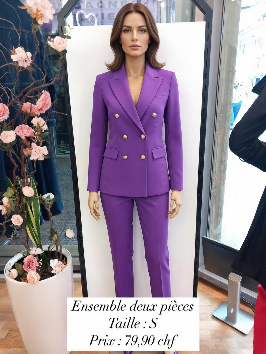 79,90 chf - Taille S - Ensemble tailleur violet lilas double boutonnage chic !