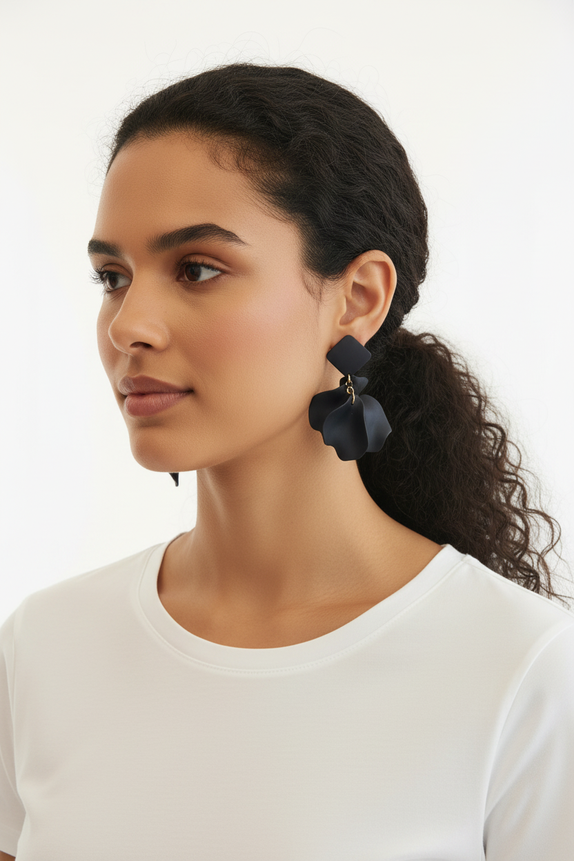 Boucles d'oreilles Pétales Noir Mat & Dorées