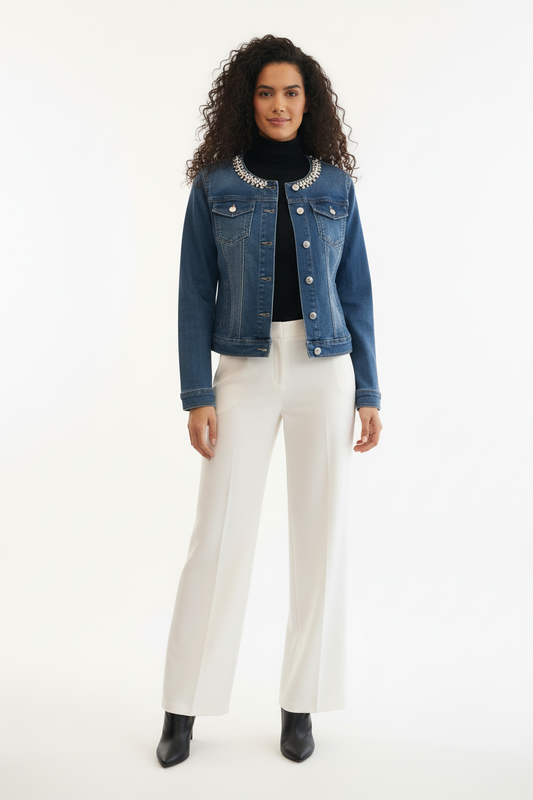 Blouson jean Miss Natalie perles strass taille L vue de face fermé modèle C fond blanc