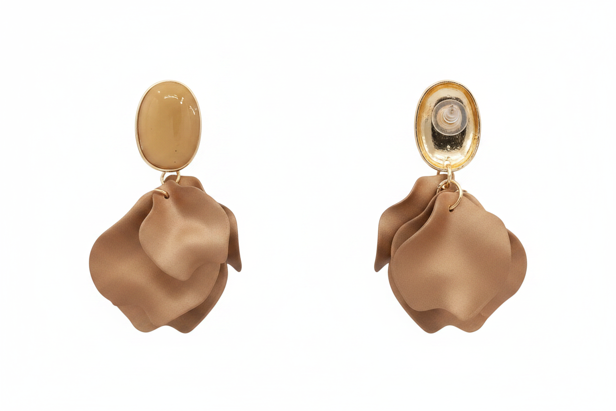 Boucles d'oreilles pendantes pétales caramel & cabochon doré