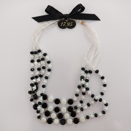 Collier multi-rangs perles noir et blanc