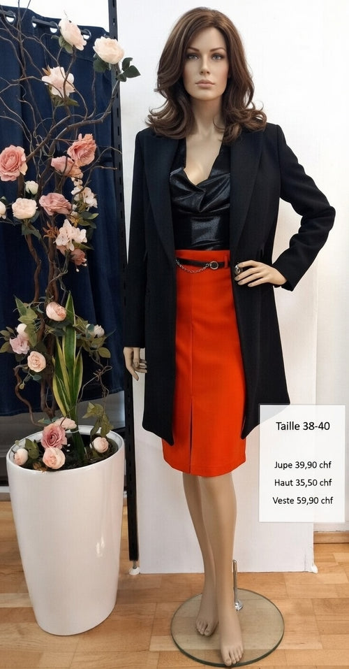 135,30 chf - Prix de l'ensemble mais chaque pièce peut être vendu séparément - Taille 38-40 - Sophistication Orange & Noir  !