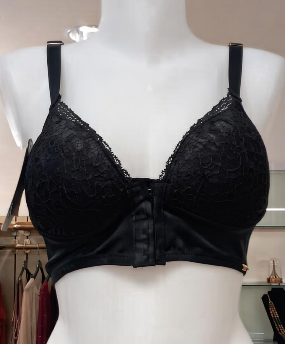 39,90 chf - Dispo en taille S, M, L et XL - Soutien-gorge brésilien ultra gainant en dentelle noire – Sexy et sculptant !