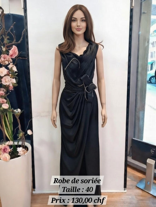 130,00 chf - Taille 40 - ✨ Robe de soirée noire élégante & scintillante ✨