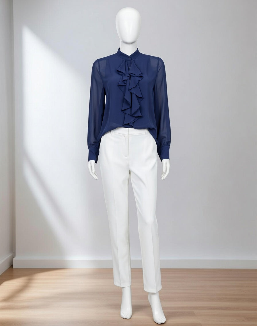 29,90 chf - Taille 38-40 - Chemisier Bleu Nuit Volants – Raffinement Intemporel – Luxe Discret & Sensuel