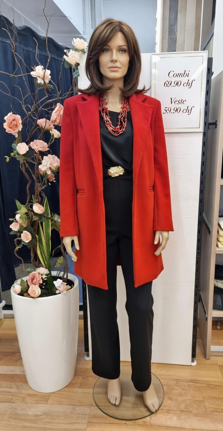 129,80 chf - Prix de l'ensemble mais chaque pièce peut être vendu séparément - Taille 38-40 - Éclat Rouge Automnal : Élégance et Confort à Petit Prix !