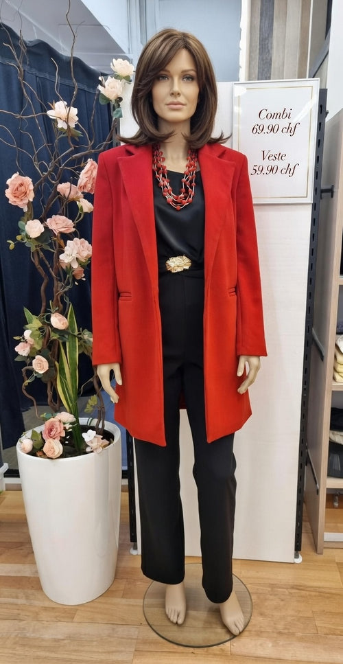 129,80 chf - Prix de l'ensemble mais chaque pièce peut être vendu séparément - Taille 38-40 - Éclat Rouge Automnal : Élégance et Confort à Petit Prix !