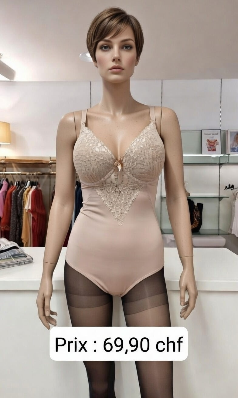69,90 chf - Body, dispo en taille S, M, XL et XXL - Body gainant brésilien ultra-sculptant, couleur chair. Dentelle – Effet sculptant et sexy !