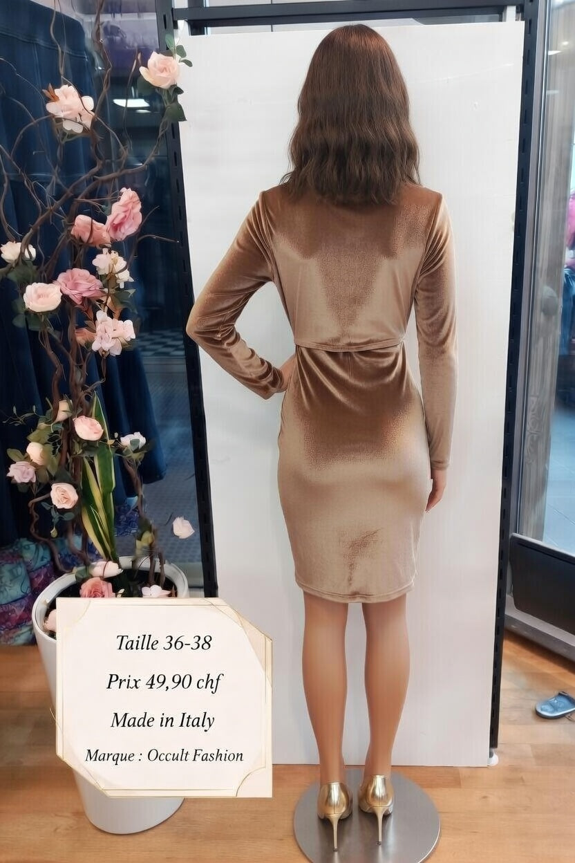 49,90 chf - Taille 36-38-✨ Robe cocktail Occult Fashion scintillante en velours doré ✨