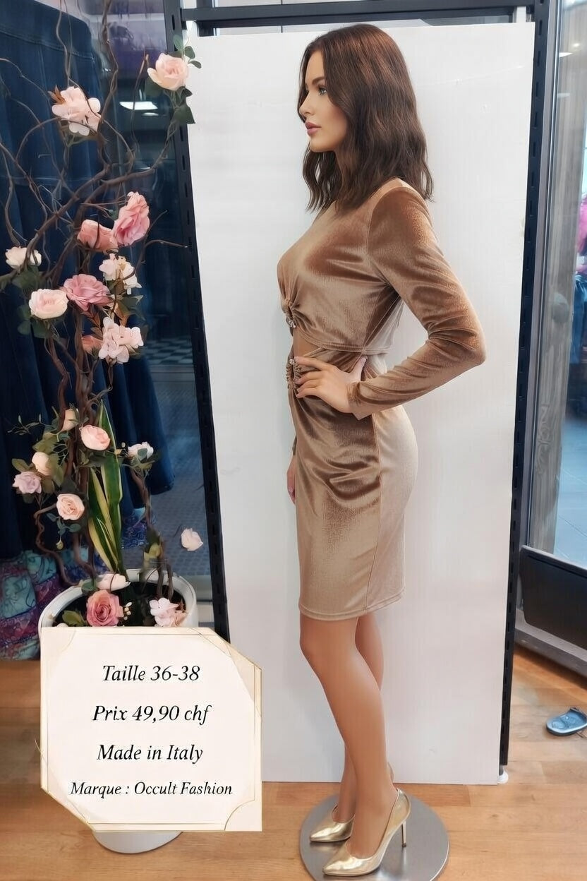 49,90 chf - Taille 36-38-✨ Robe cocktail Occult Fashion scintillante en velours doré ✨